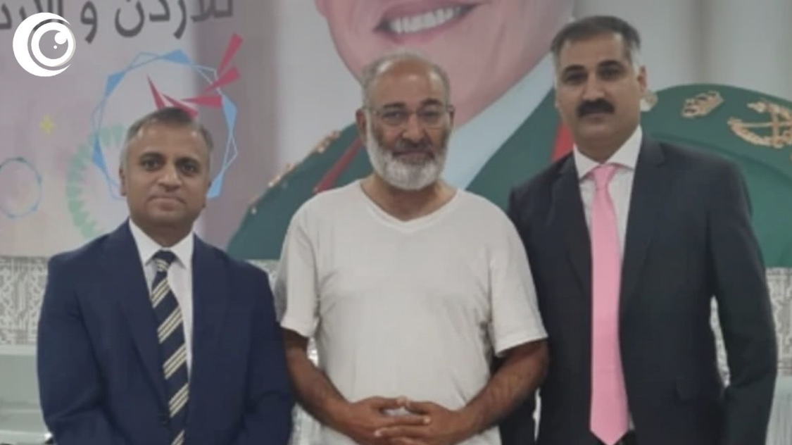 FAQs-Who-is-John-Torode-John-Torode-is-an-Australian-British-celebrity-chef-TV-presenter-and-author-best-known-as-a-judge-on-BBCs-MasterChef.-Where-was-John-Torode-born-He-was-born-in-Melbourne-2