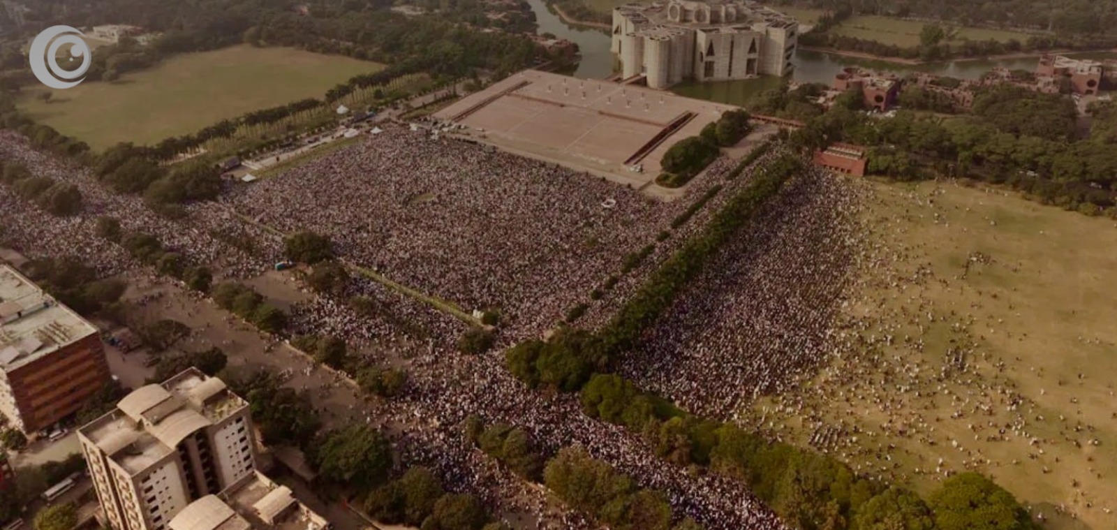 WhatsApp Image 2025-12-22 at 22.51